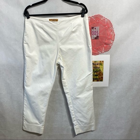 Ellen Tracy Capri Pant Off White - Picture 2 of 10